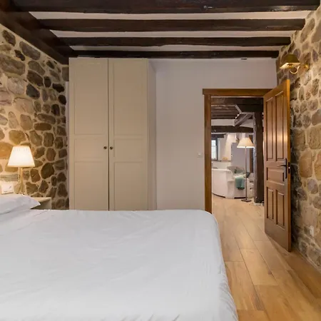 La Casona De *
